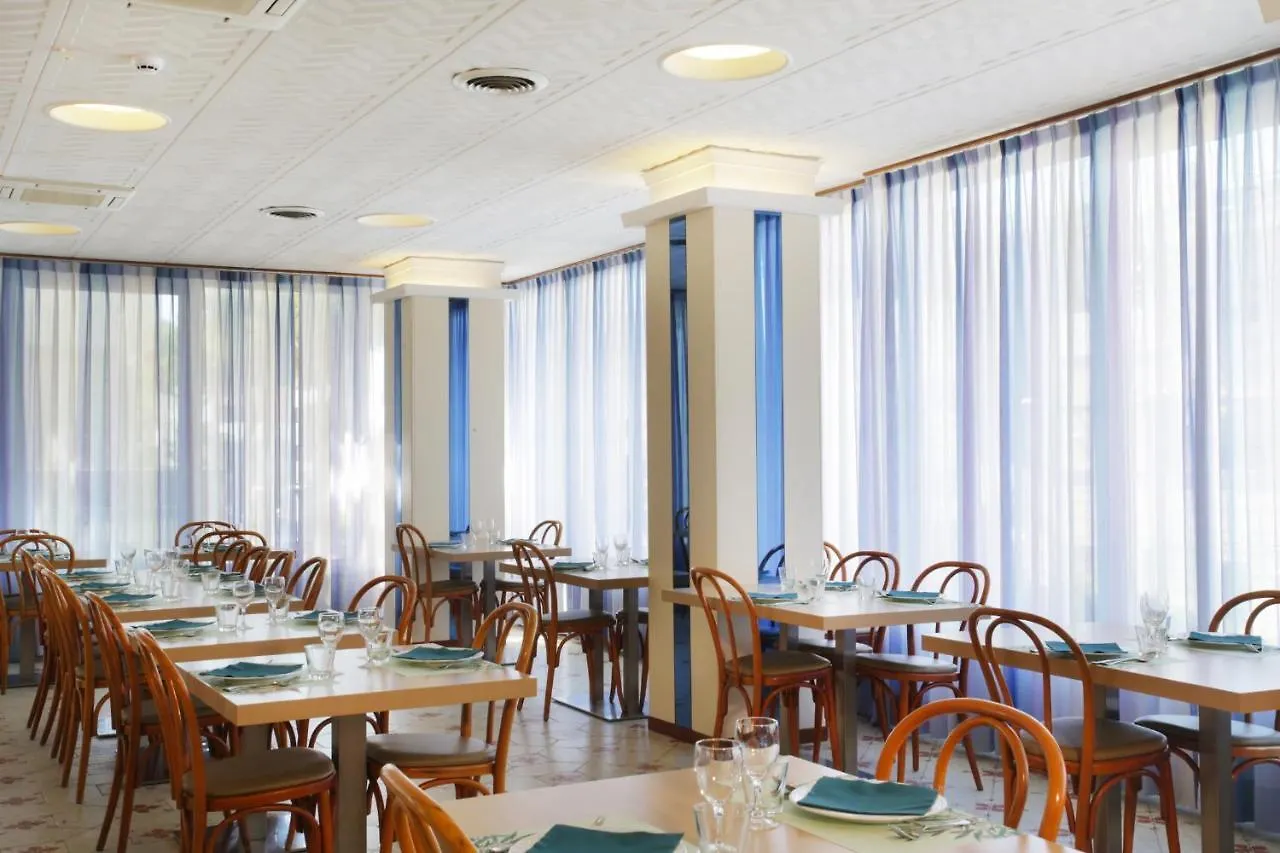 Hotel Norma Misano Adriatico 3*,  İtalya