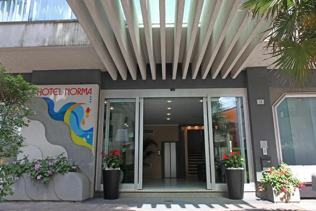 מיסאנו אדריאטיקו Hotel Norma